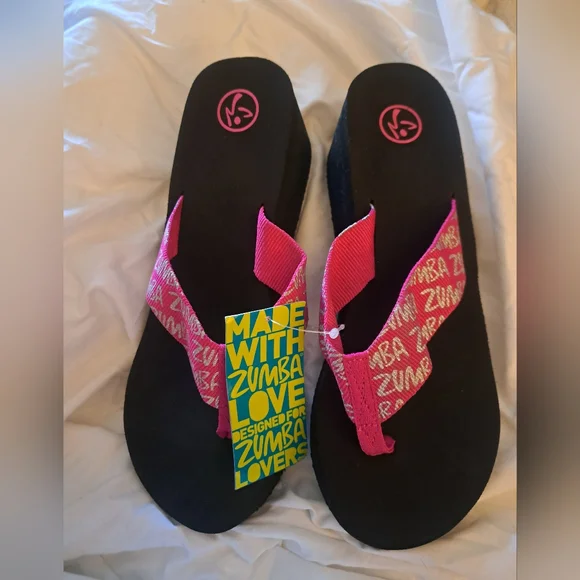 Zumba Fitness Slides Womens 9 BNWT Vintage 2011 - Picture 1 of 4